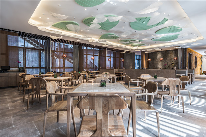 鄭州中餐廳裝修公司推薦福順齋中餐廳用餐區裝修設計方案