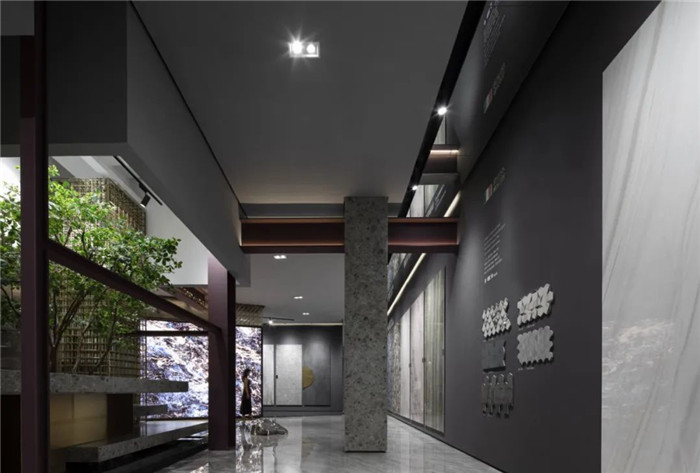 樓梯裝修設計-現代藝術風高端意大利瓷磚展廳兼辦公裝修實景圖